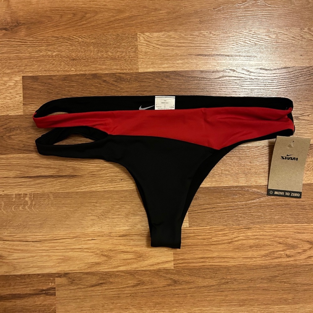 NWT Nike Women's Swoosh Block Asymmetrical Bikini Bottom